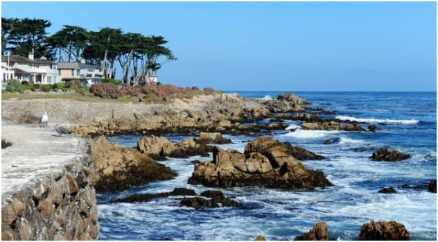 Coastal Destinations: Breezy & Beautiful