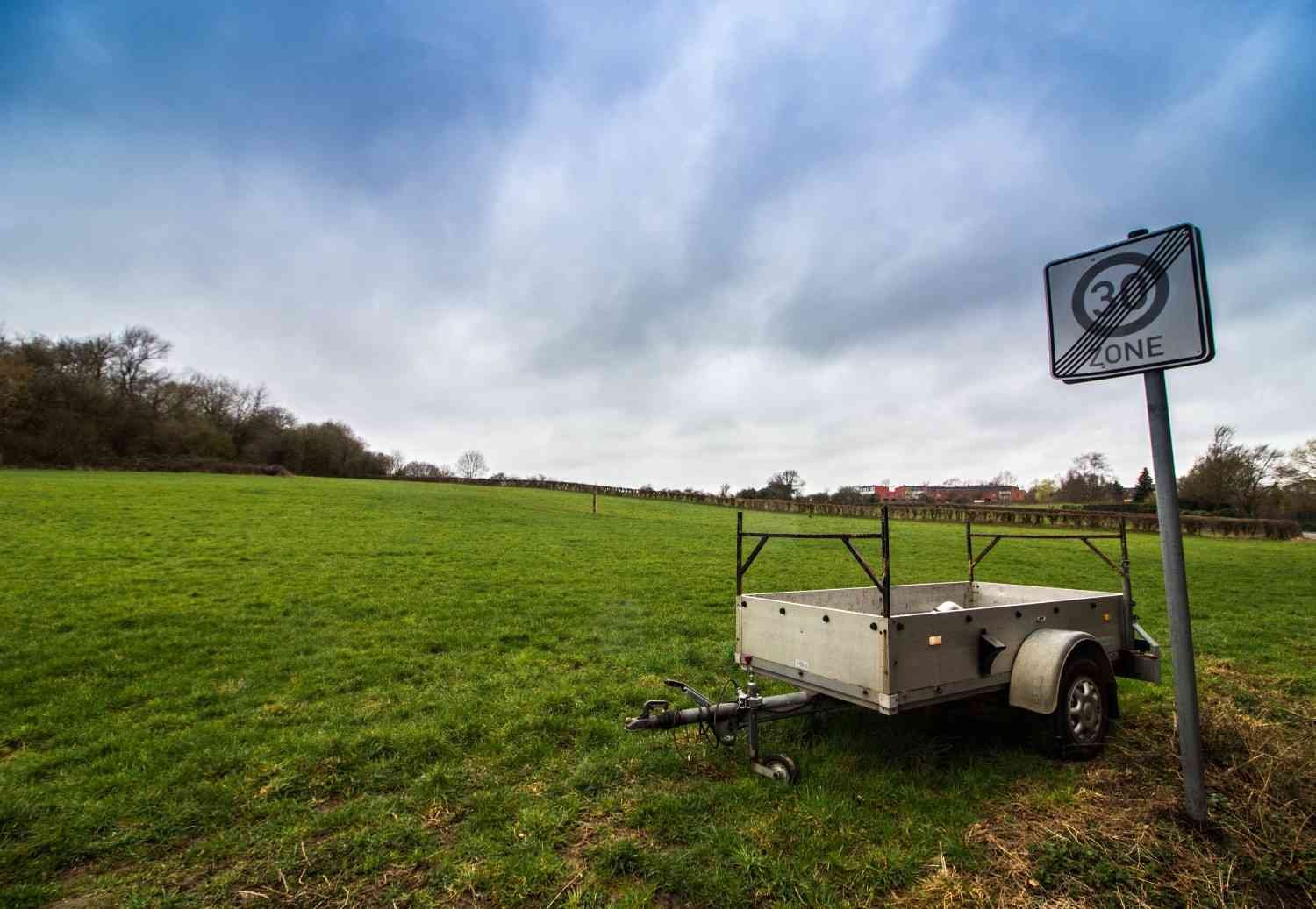 How to Choose the Best Trailer for Landscaping Projects